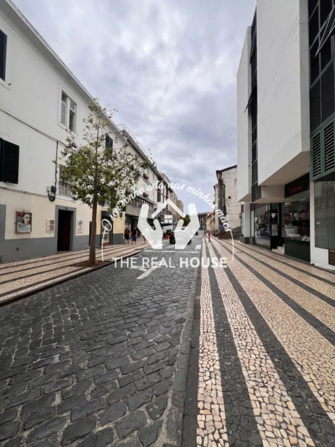 Loja para Arrendamento em Funchal (Santa Luzia)