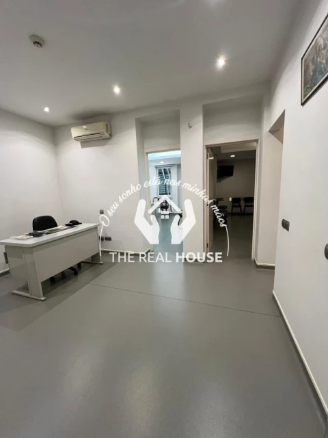 Loja para Arrendamento em Funchal (Santa Luzia)