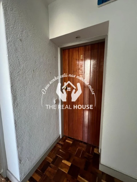 Loja para Arrendamento em Funchal (Santa Luzia)