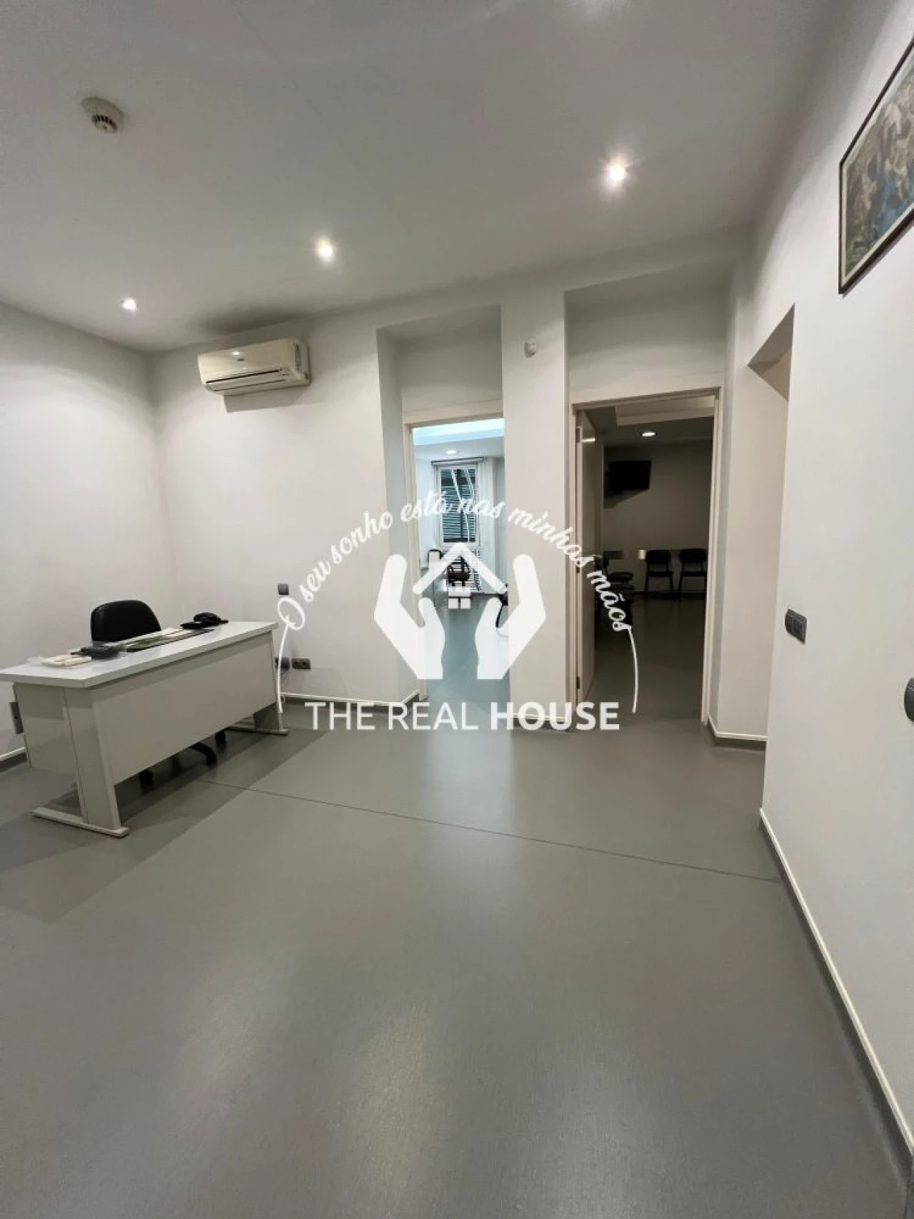 Loja para Arrendamento em Funchal (Santa Luzia) Foto 2