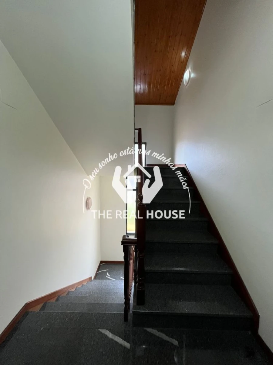 Moradia T3 para Venda em Machico Foto 27