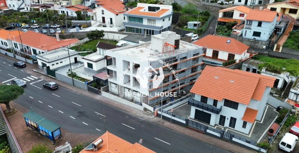 Apartamento T0 para Venda em Machico Foto 4