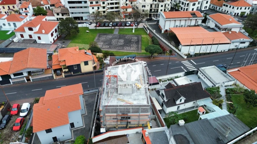 Apartamento T0 para Venda em Machico Foto 5