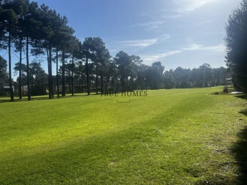 Terreno para Venda em Charneca de Caparica e Sobreda