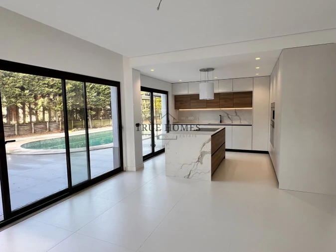 Moradia T4 para Venda em Charneca de Caparica e Sobreda Foto 2