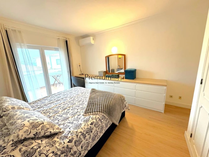 Apartamento T1 para Venda em Albufeira e Olhos de Água Foto 17