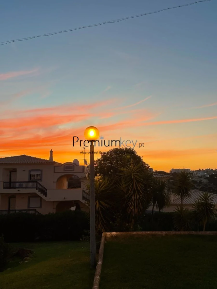 Apartamento T1 para Venda em Albufeira e Olhos de Água Foto 27