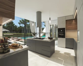 Moradia T6 para Venda em Charneca de Caparica e Sobreda