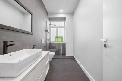 Quinta T4 para Venda em Estreito de Camara de Lobos