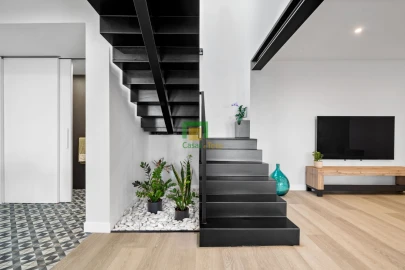 Quinta T4 para Venda em Estreito de Camara de Lobos