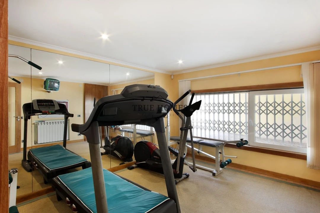 Moradia T5 para Venda em Charneca de Caparica e Sobreda Foto 25