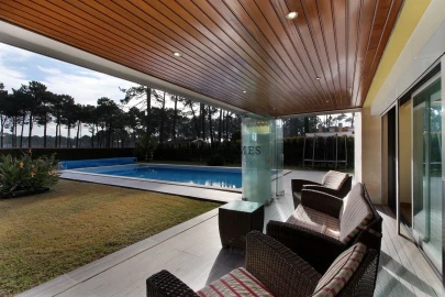 Moradia T5 para Venda em Charneca de Caparica e Sobreda