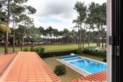 Moradia T5 para Venda em Charneca de Caparica e Sobreda