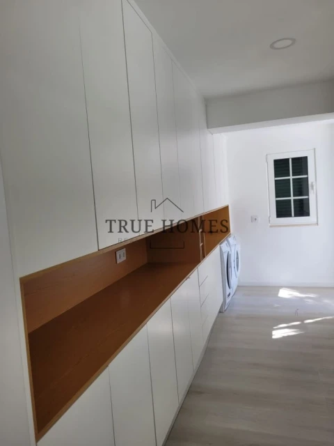 Moradia T4 para Venda em Charneca de Caparica e Sobreda