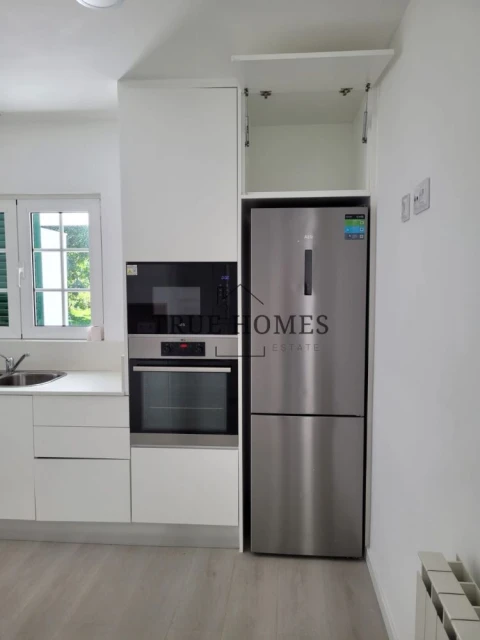 Moradia T4 para Venda em Charneca de Caparica e Sobreda