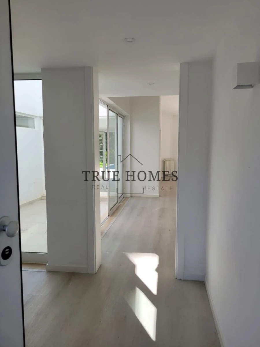 Moradia T4 para Venda em Charneca de Caparica e Sobreda Foto 35