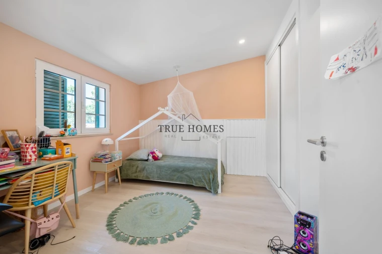 Moradia T4 para Venda em Charneca de Caparica e Sobreda Foto 16