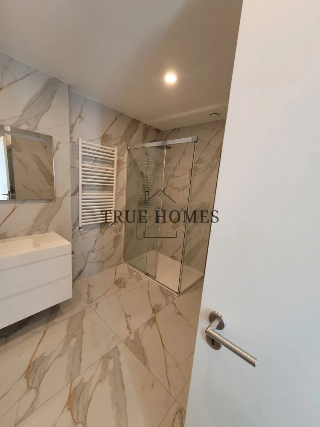 Moradia T4 para Venda em Charneca de Caparica e Sobreda Foto 40