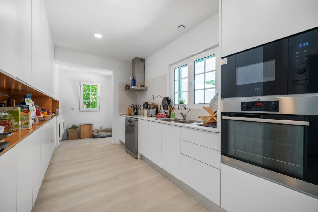 Moradia T4 para Venda em Charneca de Caparica e Sobreda Foto 12