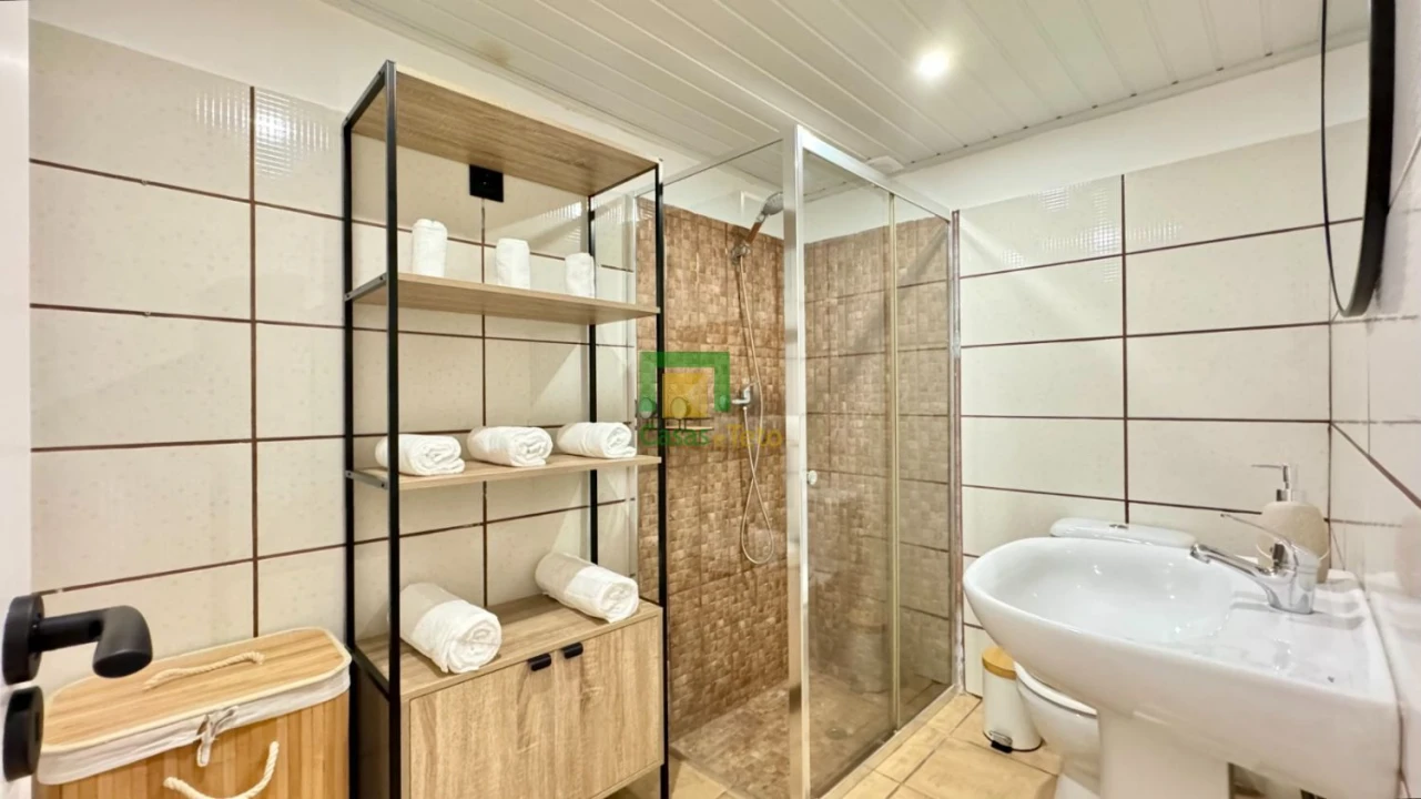 Moradia T0 para Venda em Ribeira da Janela Foto 35