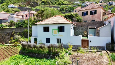 Moradia T0 para Venda em Ribeira da Janela