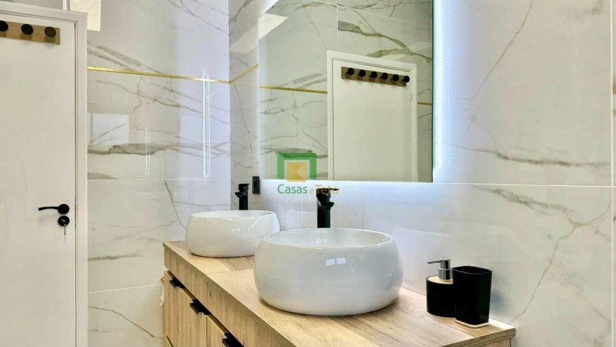 Moradia T0 para Venda em Ribeira da Janela Foto 19