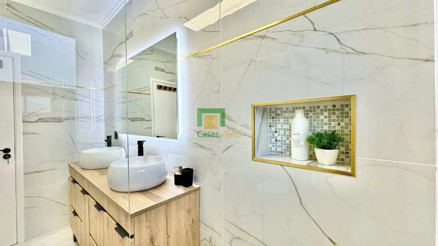 Moradia T0 para Venda em Ribeira da Janela Foto 18