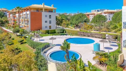 Apartamento T1 para Venda em Albufeira e Olhos de Água