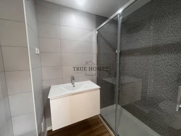 Apartamento T2 para Venda em Laranjeiro e Feijó