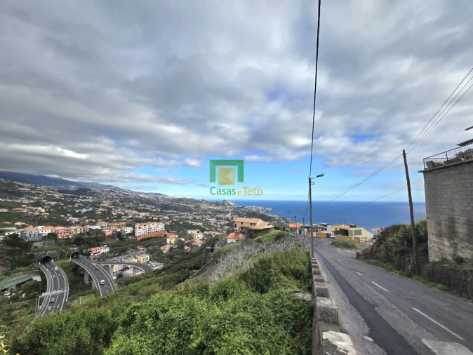 Terreno para Venda em Camara de Lobos Foto 5