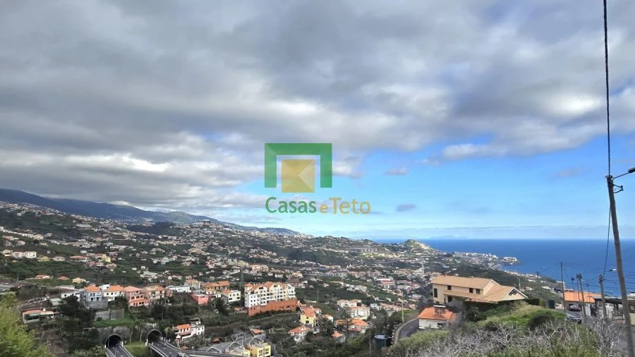 Terreno para Venda em Camara de Lobos