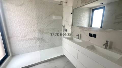 Moradia T5 para Venda em Azeitão (São Lourenço e São Simão)