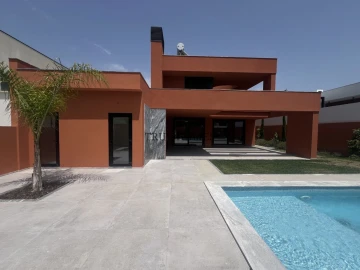 Moradia T5 para Venda em Azeitão (São Lourenço e São Simão)