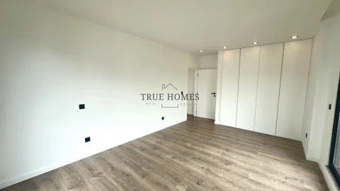 Moradia T5 para Venda em Azeitão (São Lourenço e São Simão)