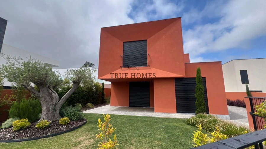 Moradia T5 para Venda em Azeitão (São Lourenço e São Simão) Foto 4