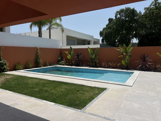 Moradia T5 para Venda em Azeitão (São Lourenço e São Simão) Foto 22