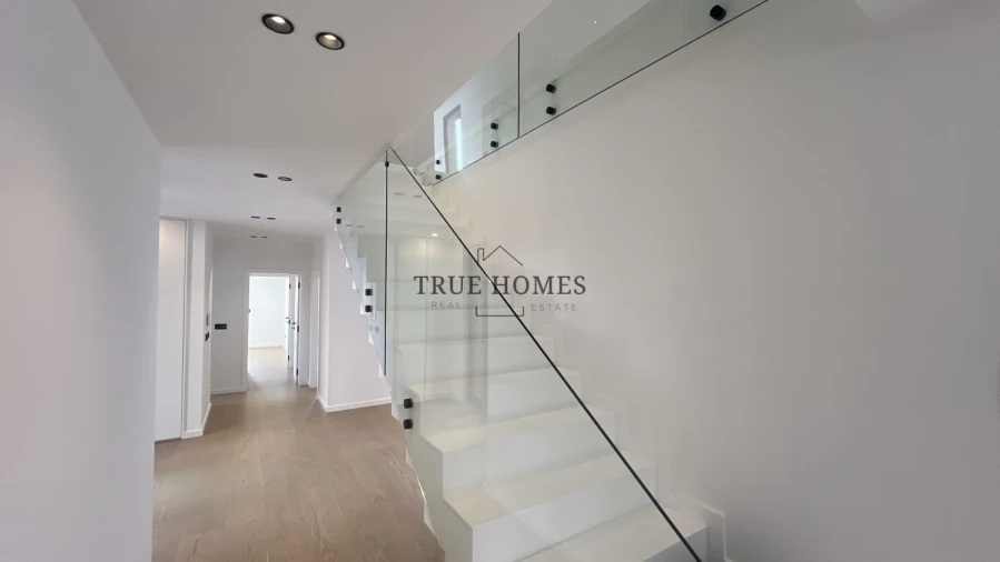 Moradia T5 para Venda em Azeitão (São Lourenço e São Simão) Foto 10