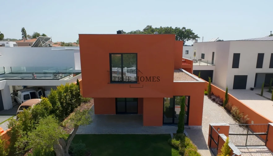 Moradia T5 para Venda em Azeitão (São Lourenço e São Simão) Foto 25