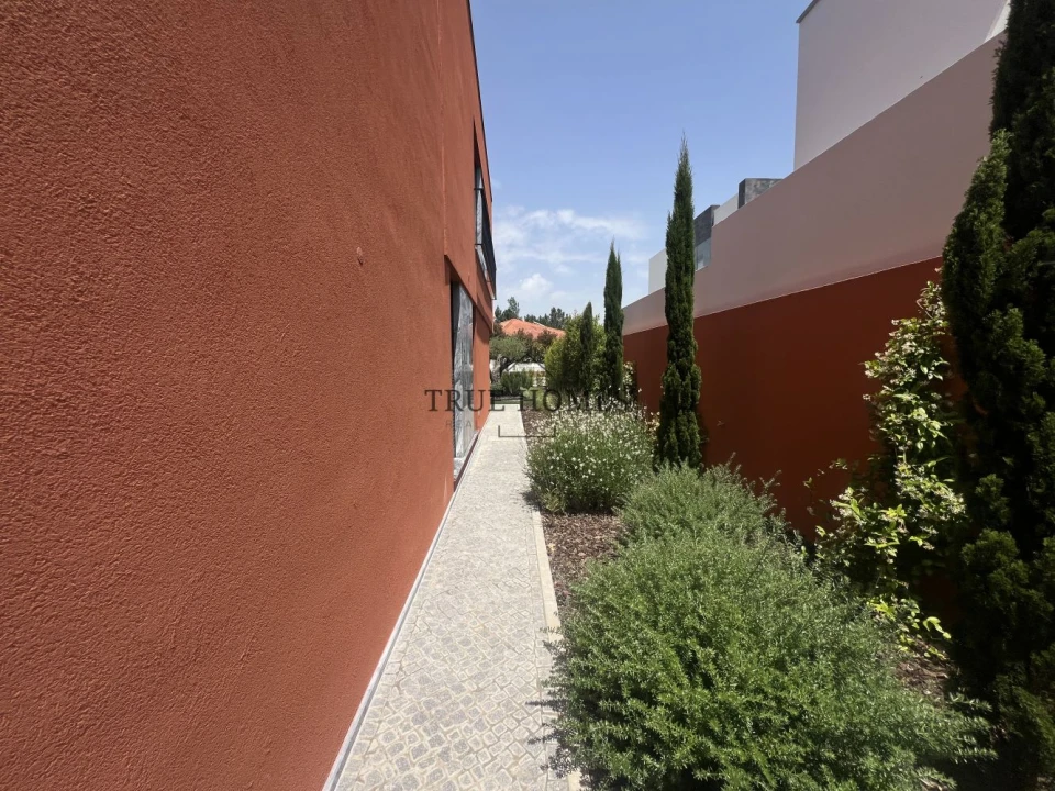 Moradia T5 para Venda em Azeitão (São Lourenço e São Simão) Foto 18