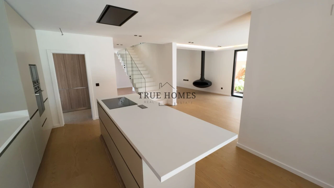 Moradia T5 para Venda em Azeitão (São Lourenço e São Simão) Foto 26