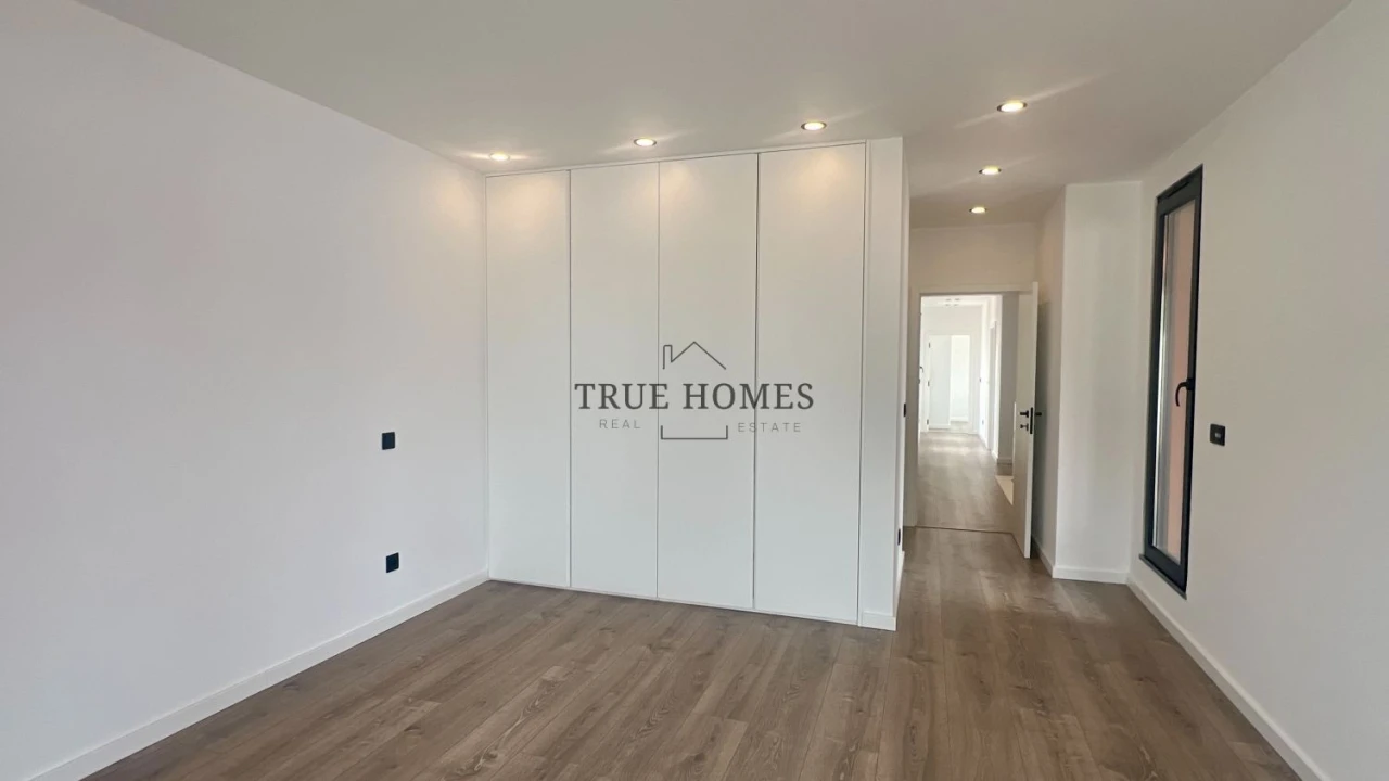 Moradia T5 para Venda em Azeitão (São Lourenço e São Simão) Foto 12