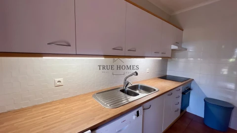 Apartamento T3 para Venda em Charneca de Caparica e Sobreda