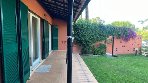 Apartamento T3 para Venda em Charneca de Caparica e Sobreda