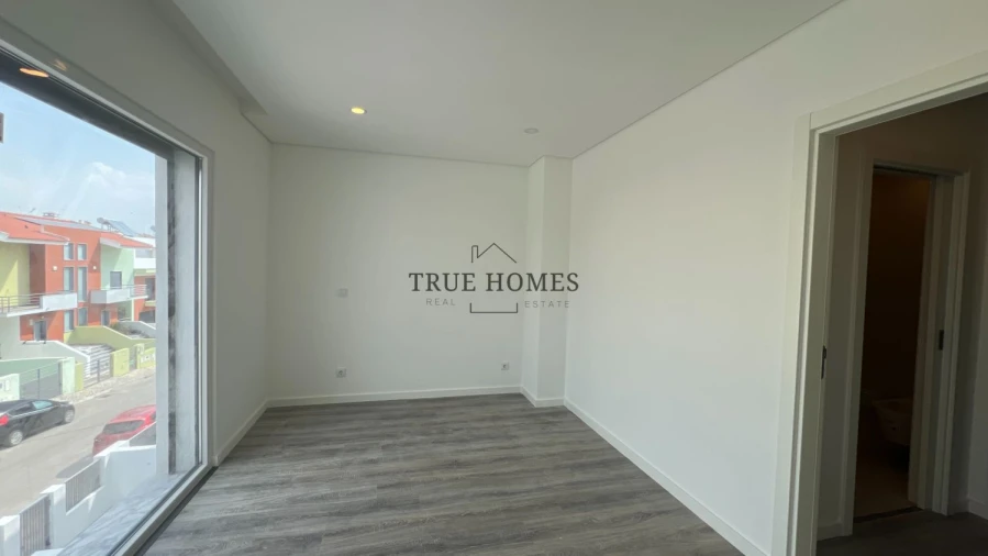 Moradia T3 para Venda em Charneca de Caparica e Sobreda Foto 28