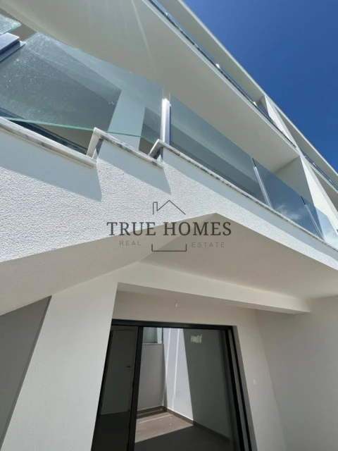 Moradia T3 para Venda em Charneca de Caparica e Sobreda