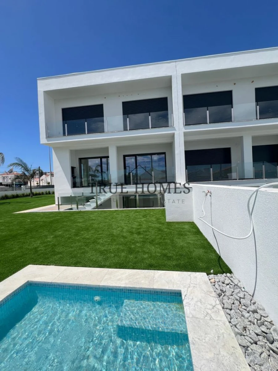 Moradia T3 para Venda em Charneca de Caparica e Sobreda Foto 31