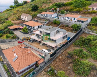 Moradia T3 para Venda em São Gonçalo