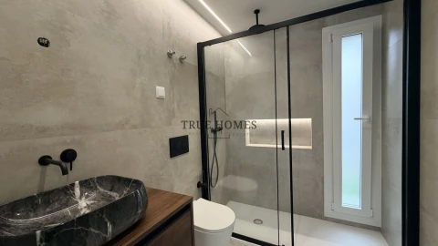 Moradia T4 para Venda em Charneca de Caparica e Sobreda