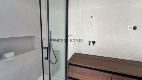 Moradia T4 para Venda em Charneca de Caparica e Sobreda