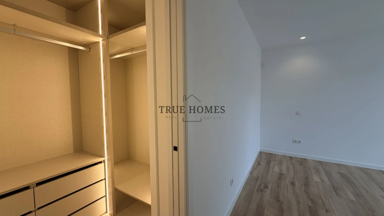 Moradia T4 para Venda em Charneca de Caparica e Sobreda Foto 30